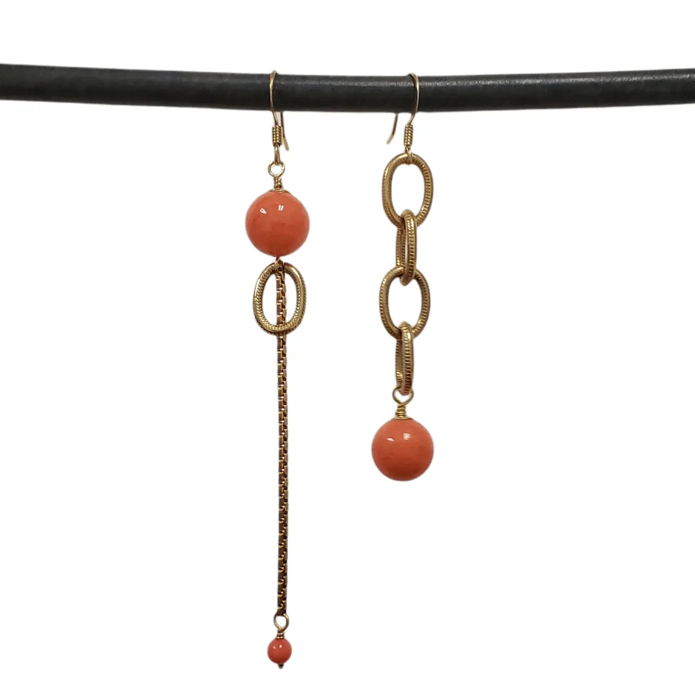 Asymmetric Color drop earrings - Coral Jade