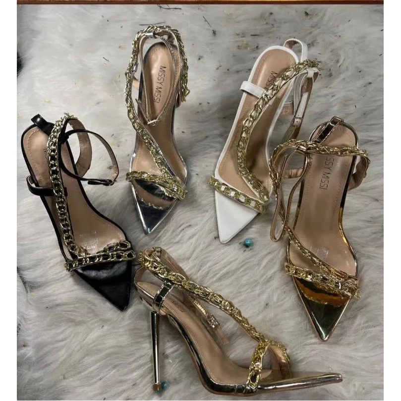 Chain Detailed Pointed Toe Heel