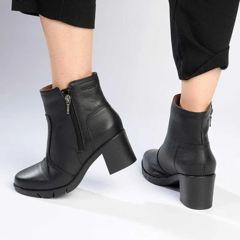 Froggie Flex Leather Block Heel Side Zip Ankle Boot - Black