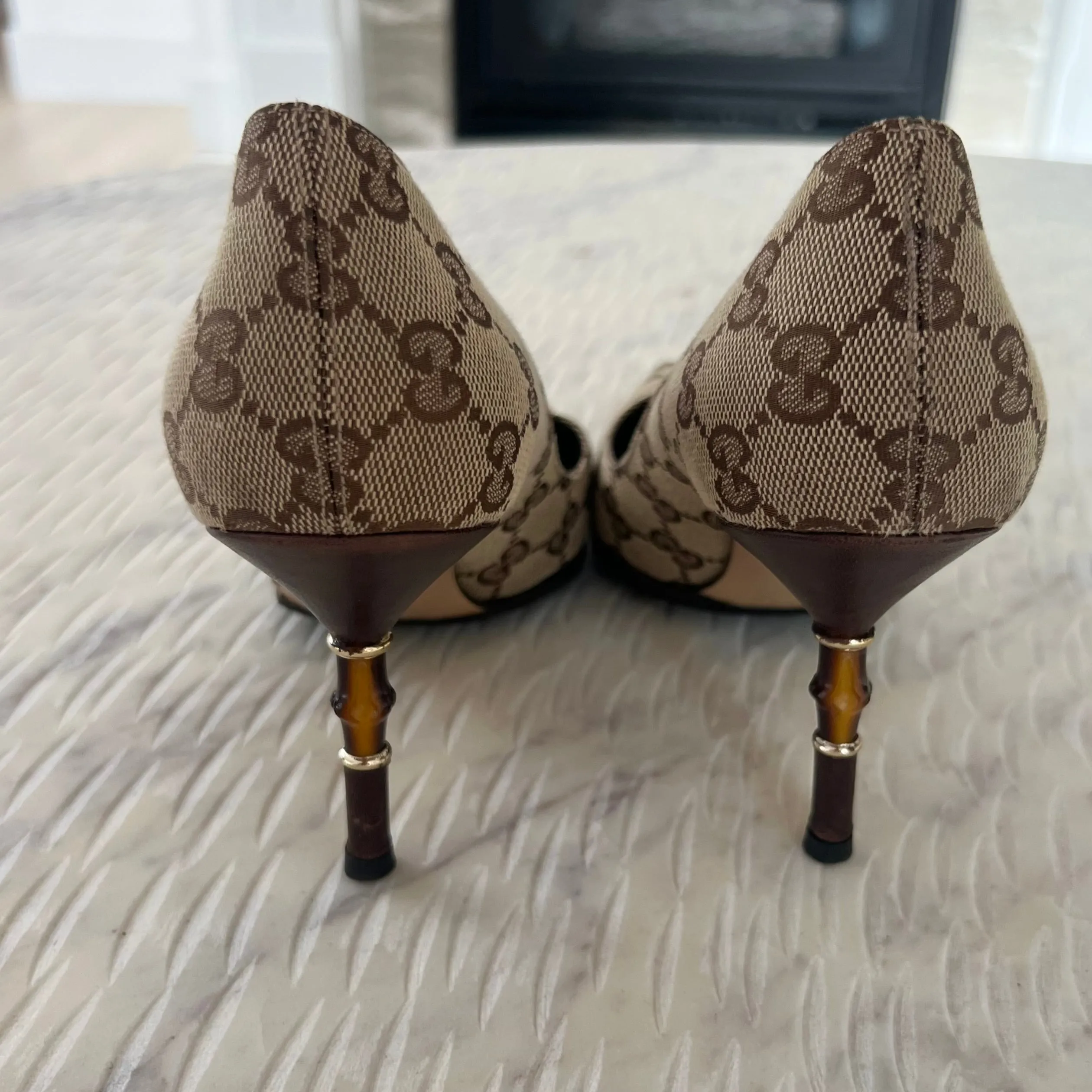 GUCCI Ebony Beige GG Pointed Heels