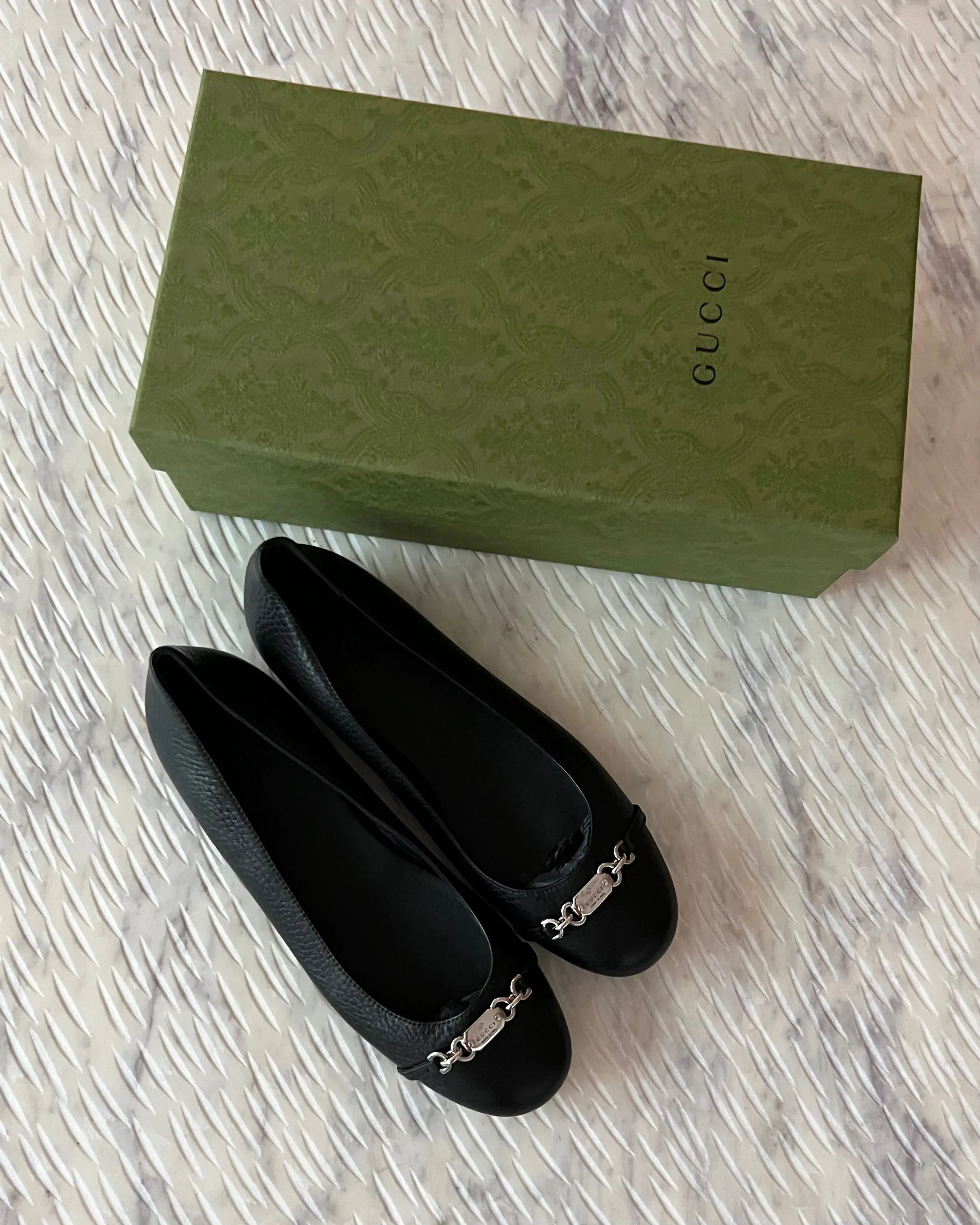 Gucci Logo Plaque Ballet Flats