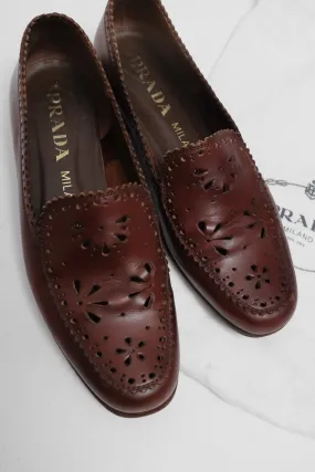 PRADA VINTAGE 38 39 LEATHER CUT OUT LOAFER