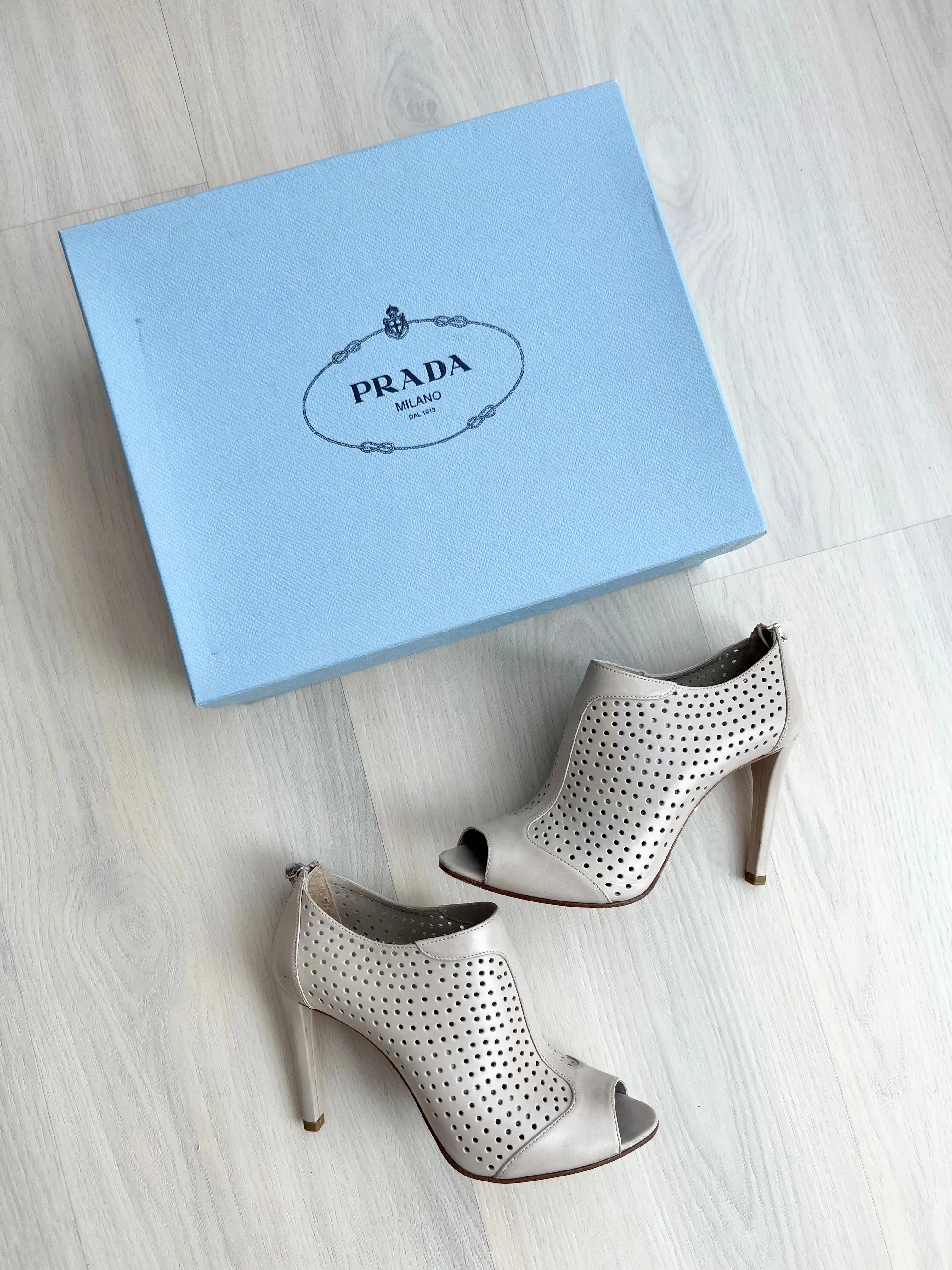 Prada vit lux heels