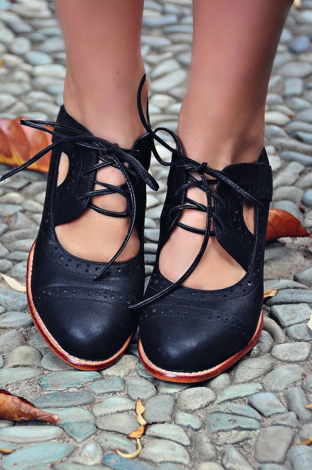 Stockholm Oxford Wedges